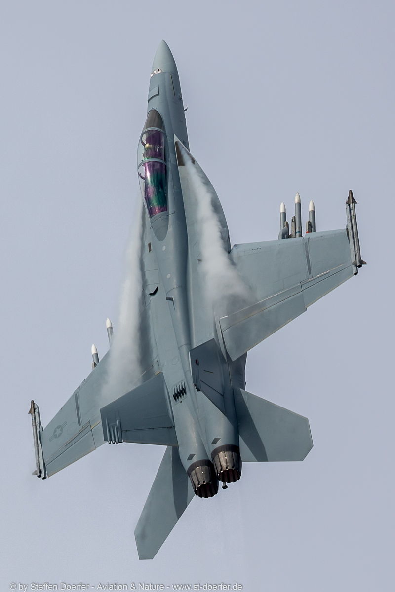 681JH3A0376