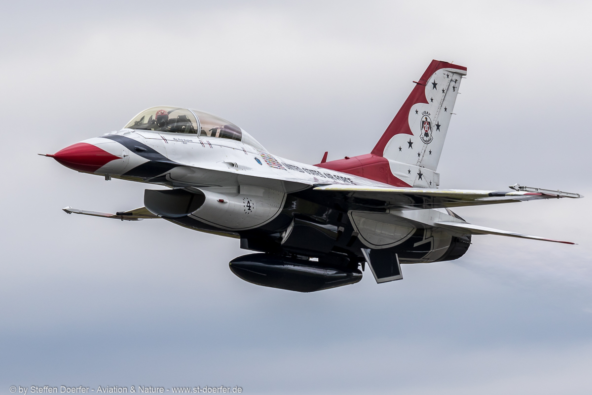 100IW5A7873