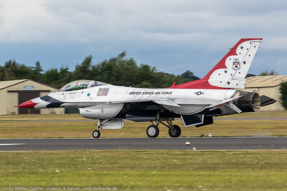 108IW5A0423