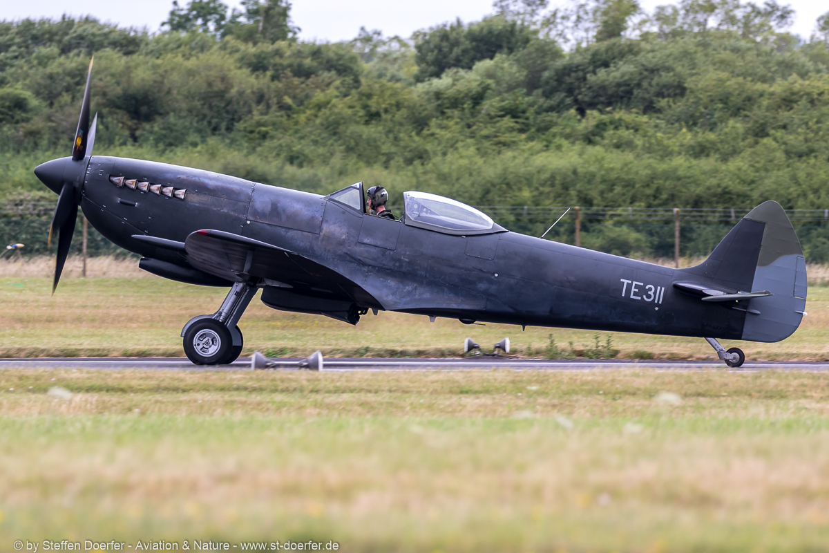 251IW5A7494