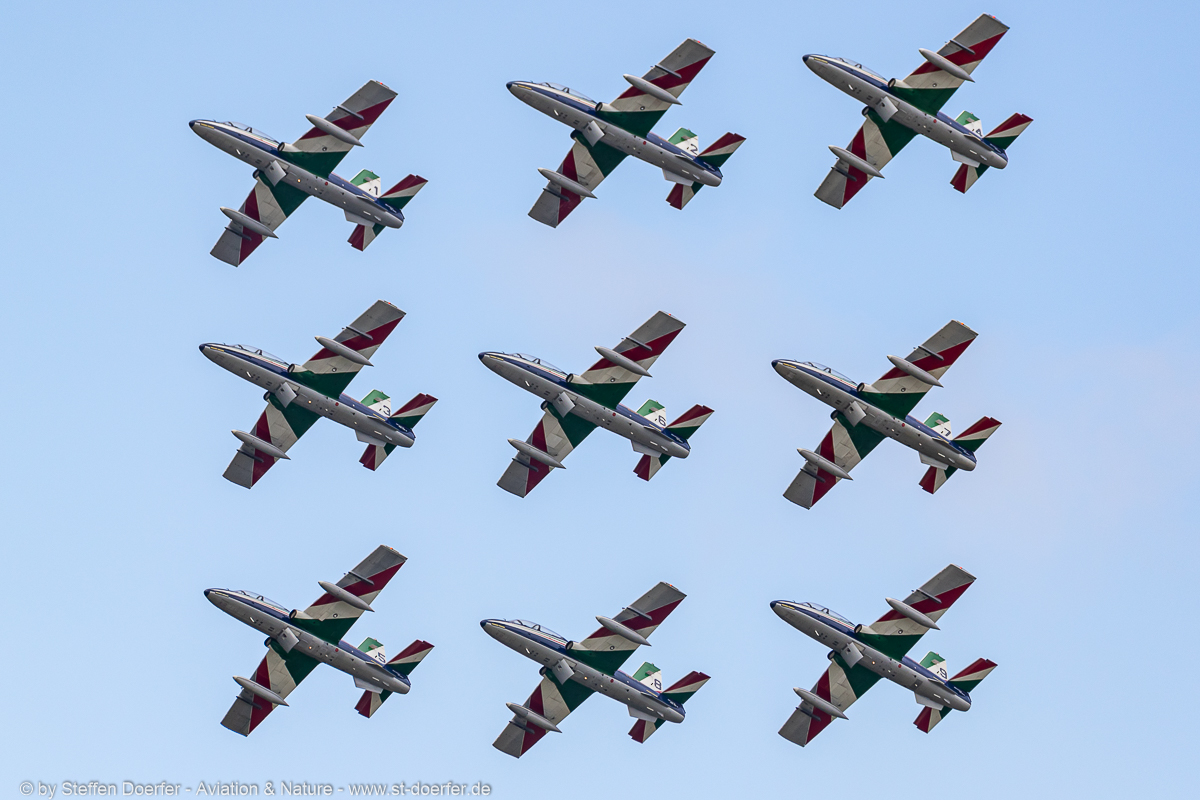 381IW5A3733