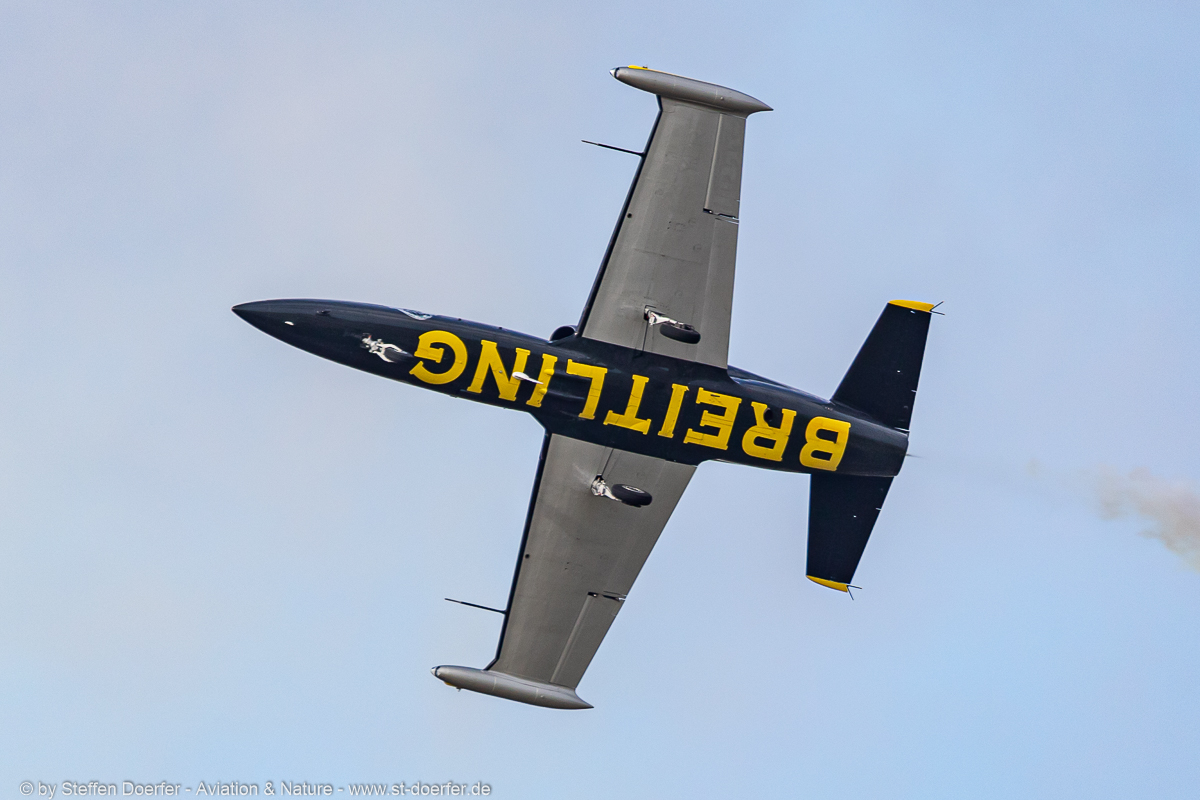 582JH3A4782