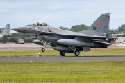341IW5A3493