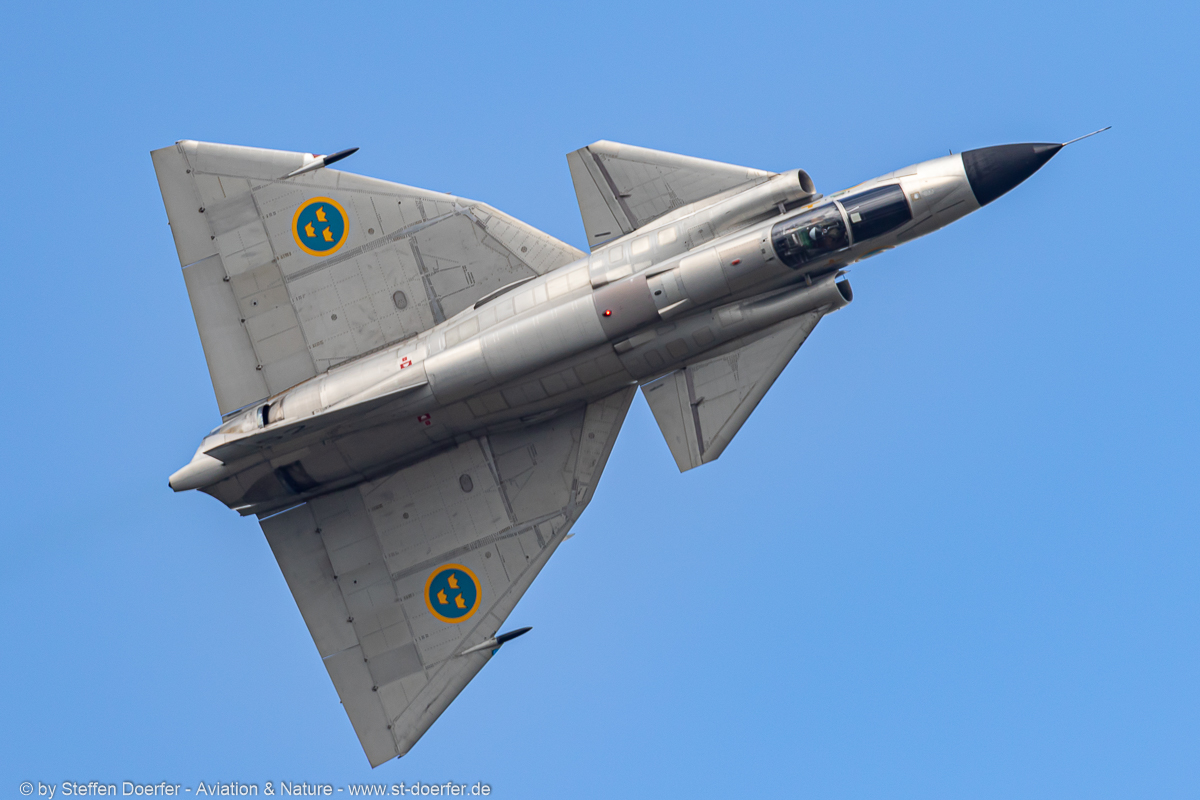 562IW5A7136