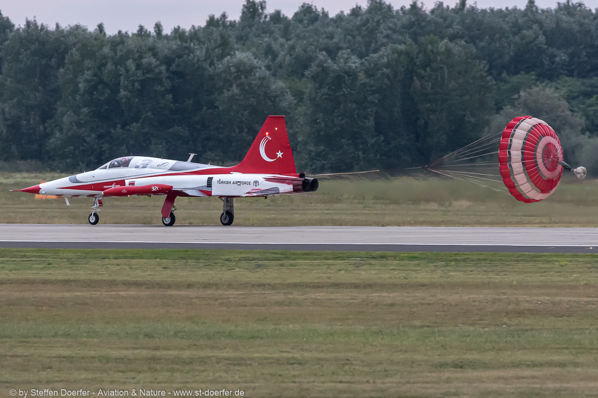 610JH3A2791