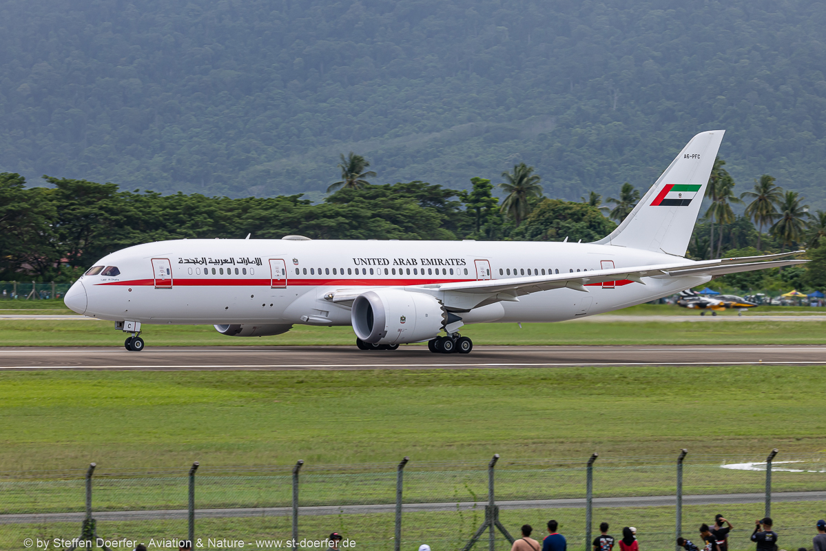 300-0Y2A4532