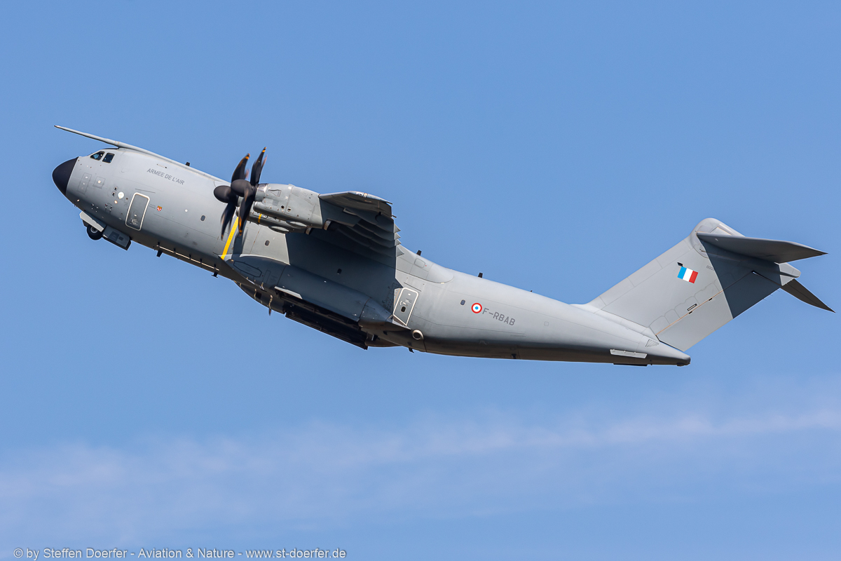 261JH3A4085