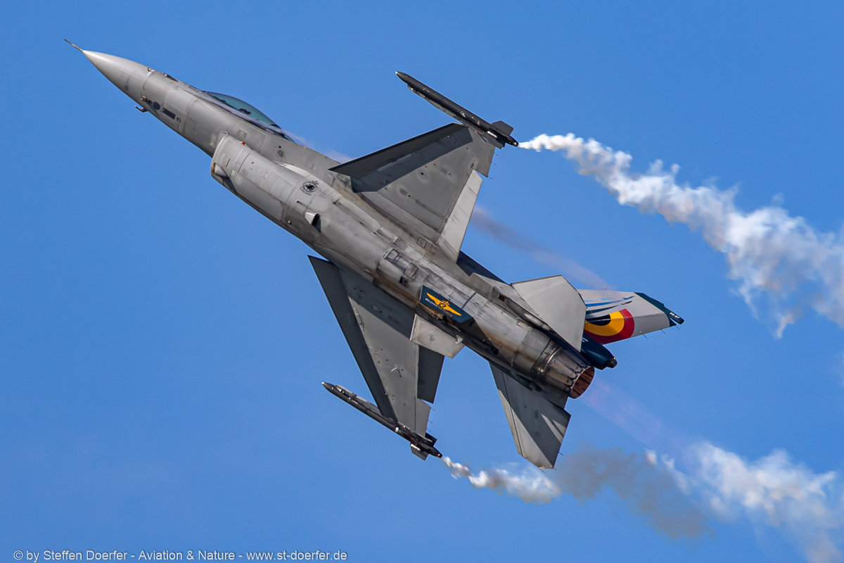 403IW5A7672