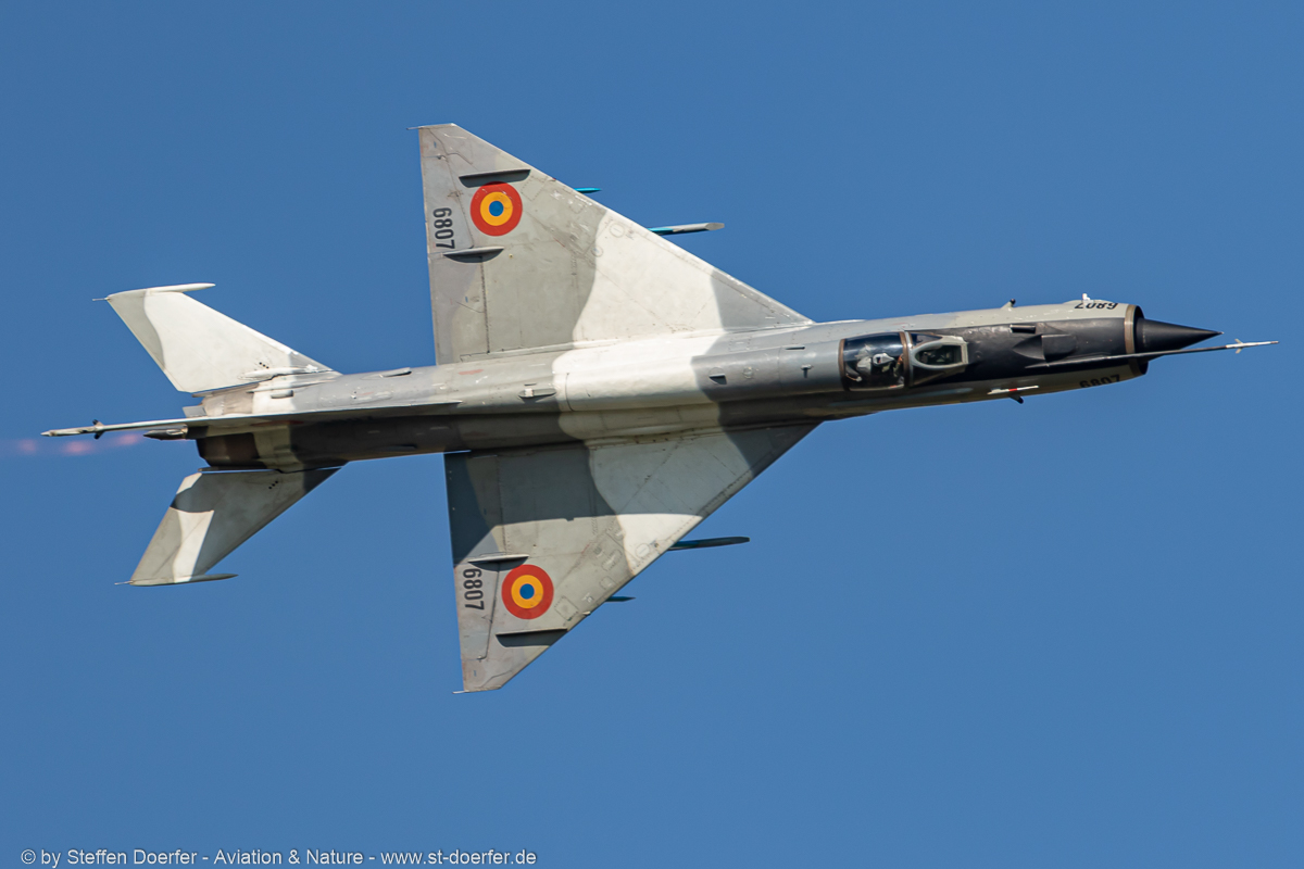 441IW5A8013
