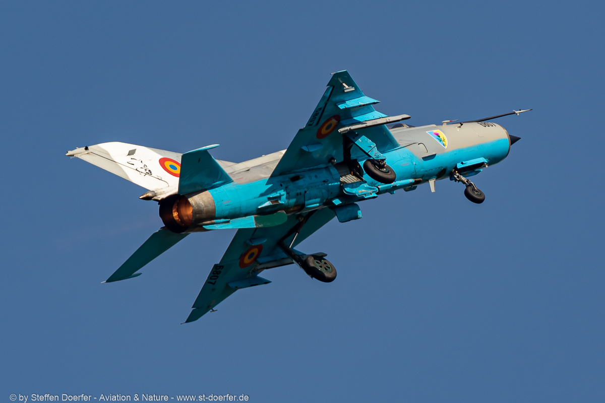 441IW5A8126