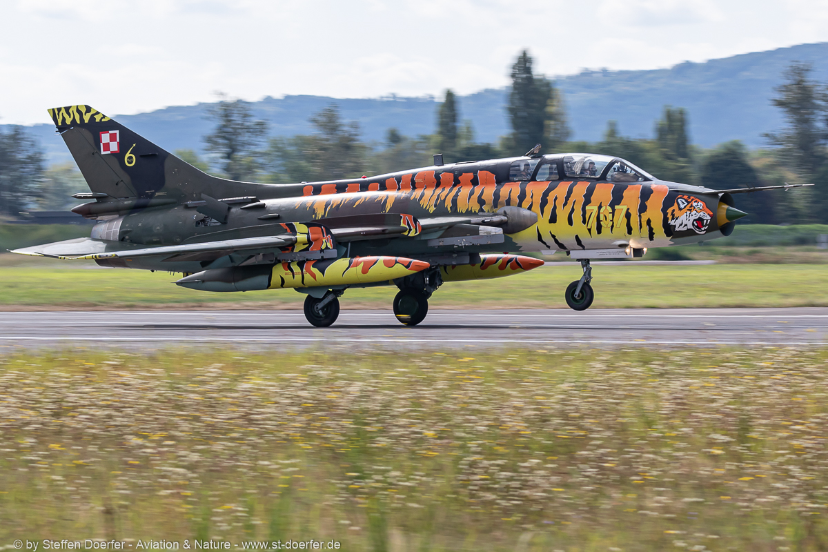 620JH3A2459