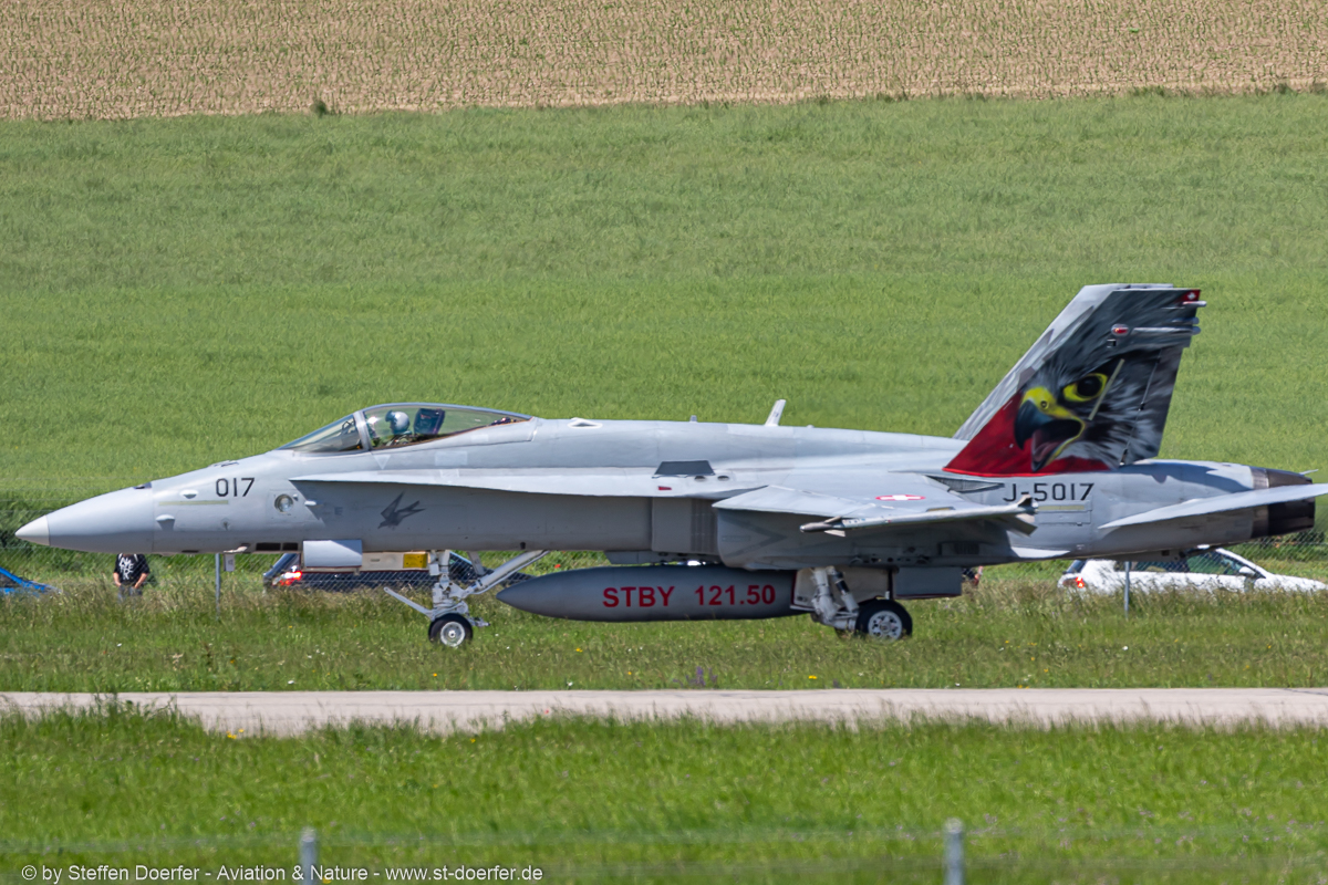 100IW5A5953