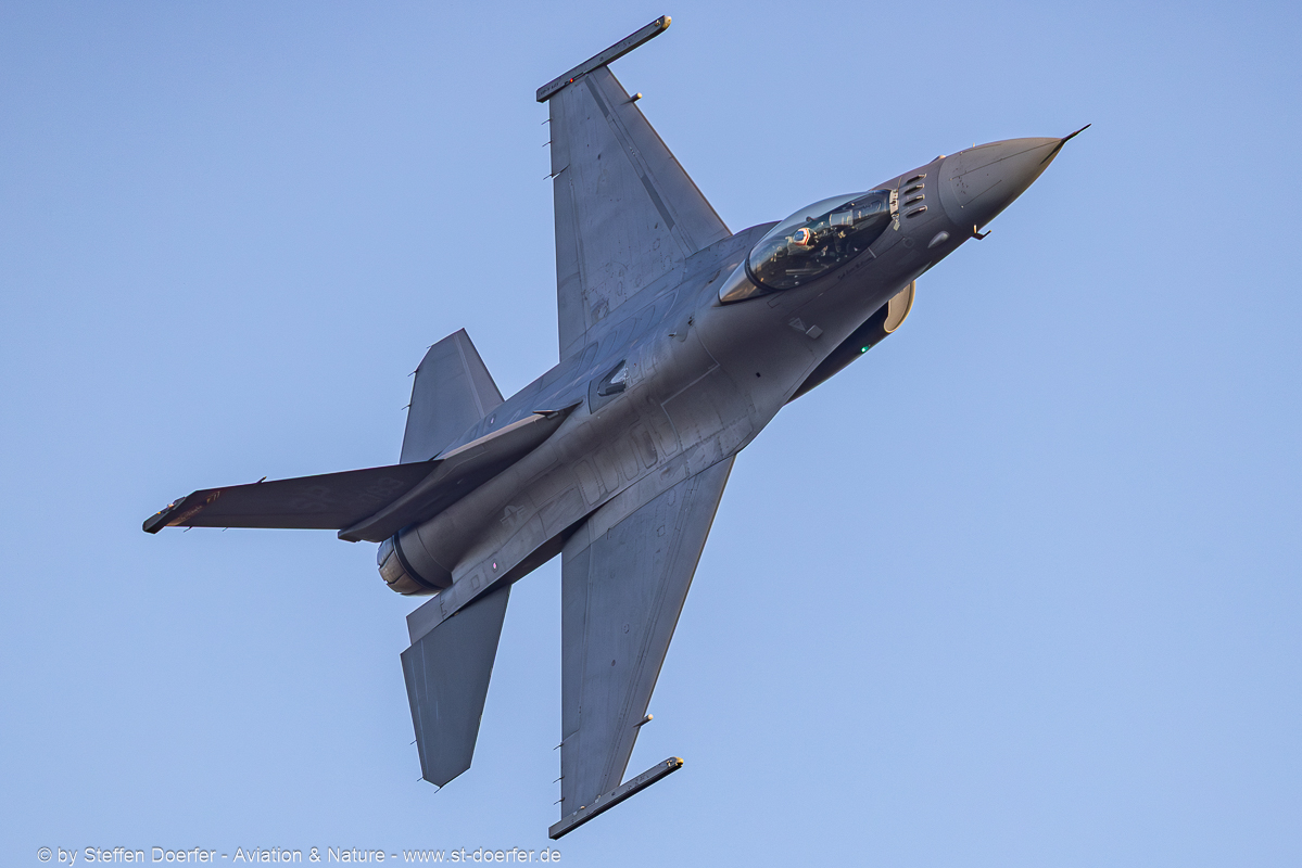 200CAA_6375