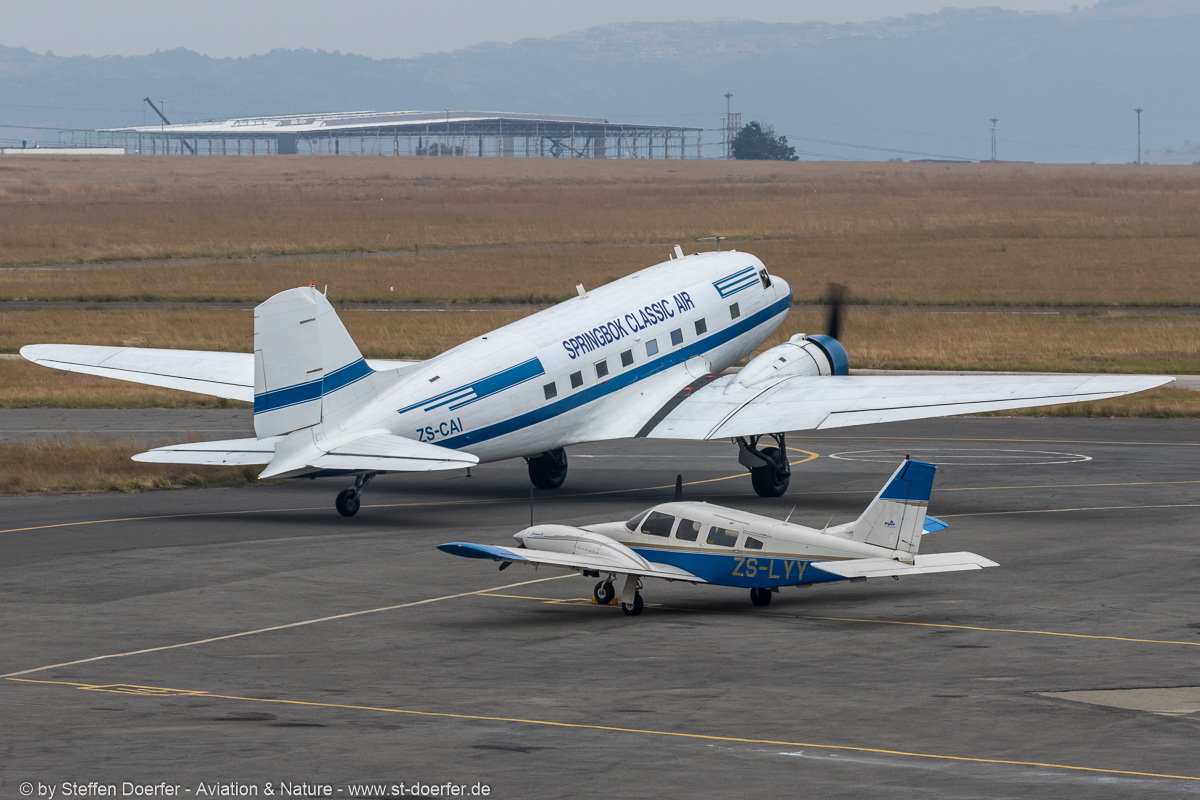 702JH3A3516