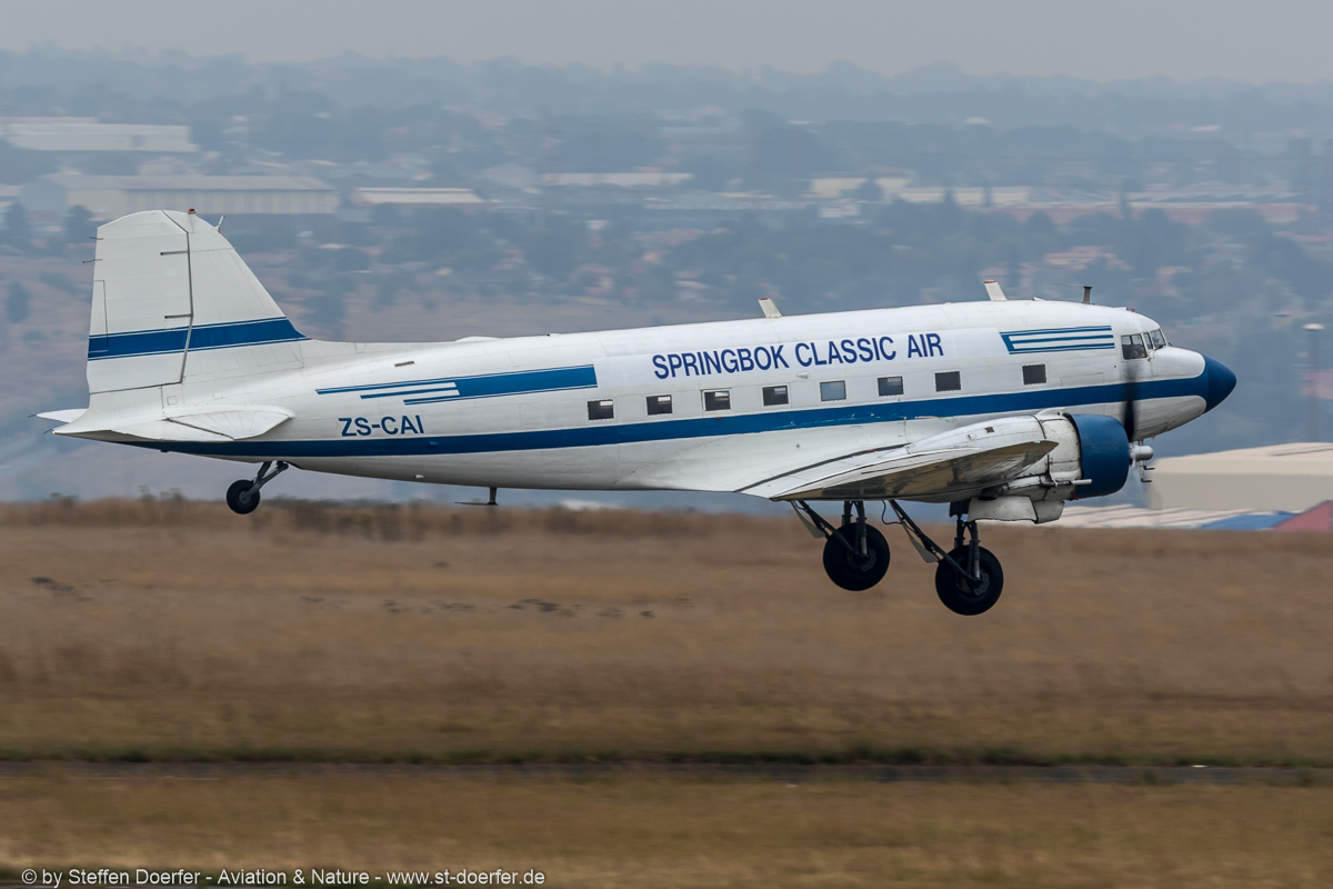 702JH3A3550