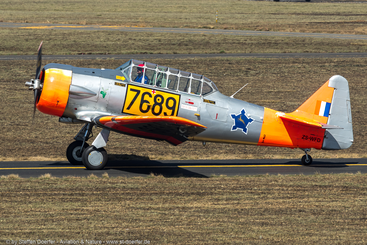 128IW5A0711