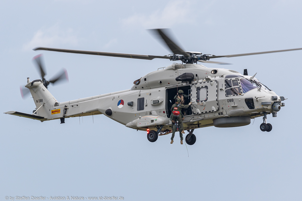 182IW5A9786