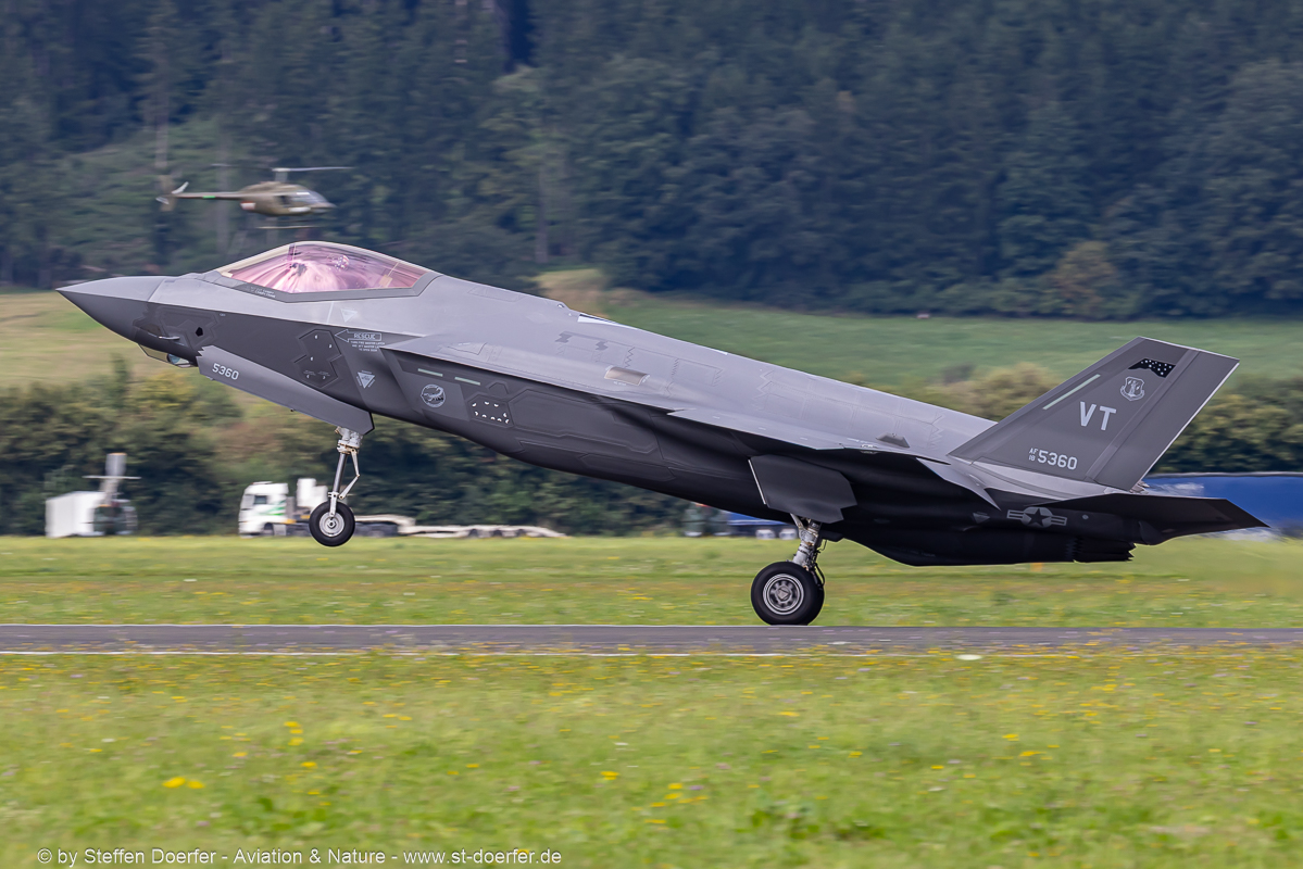 464CAA_2731