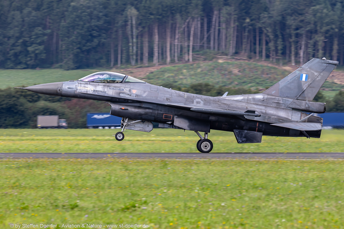 524CAA_3285