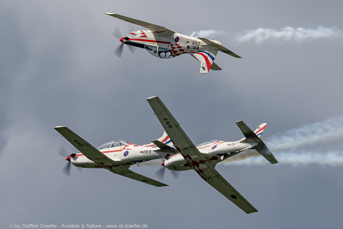 561CAA_3521