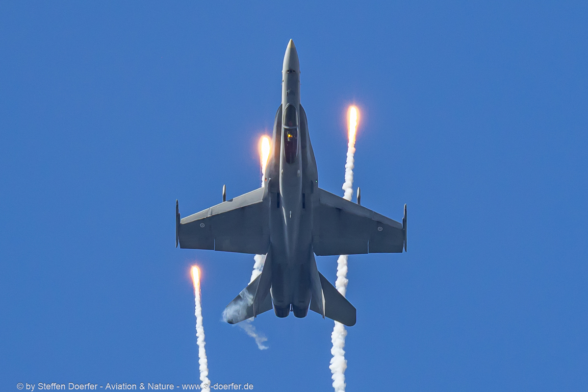 620CAA_3942