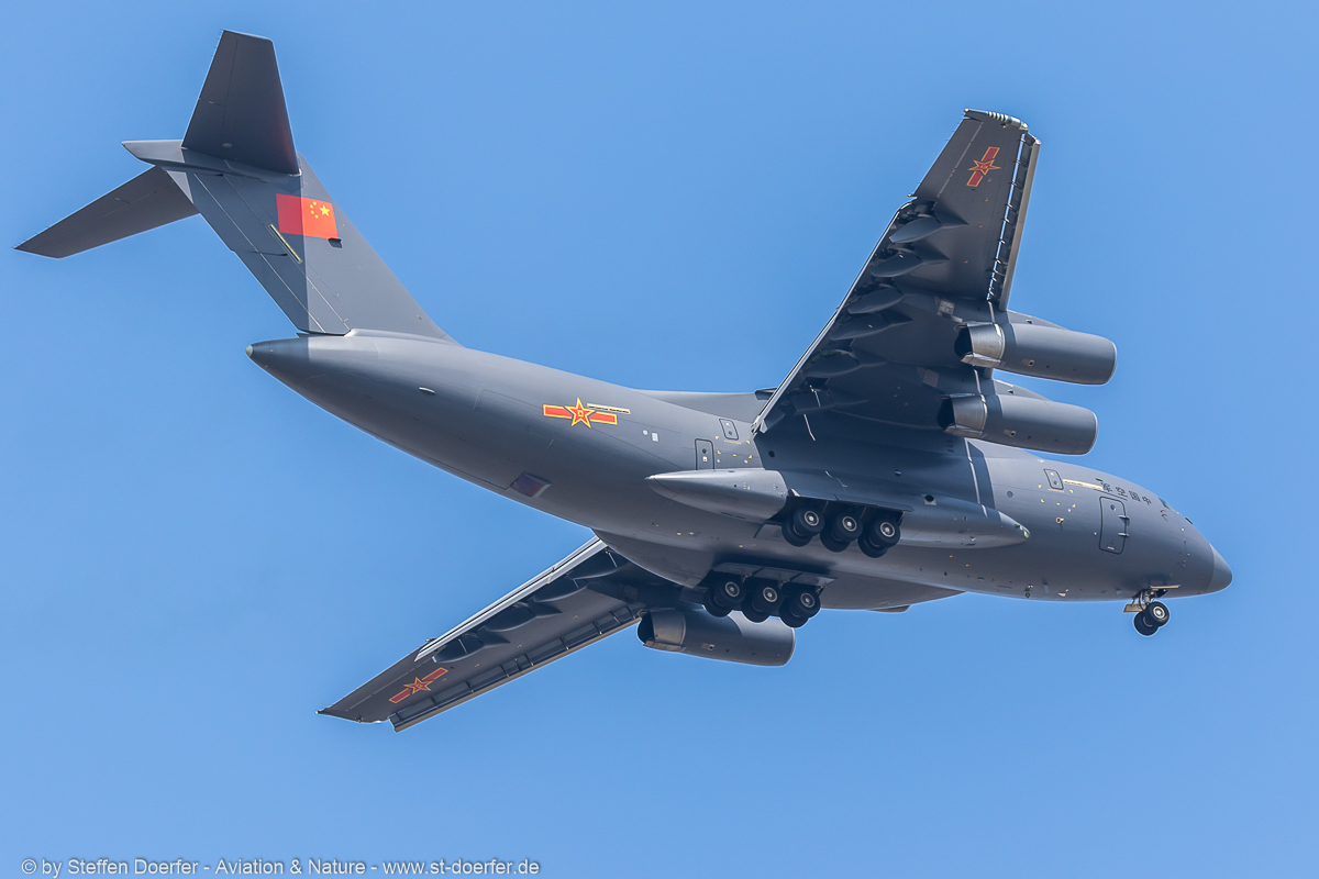 124JH3A8004