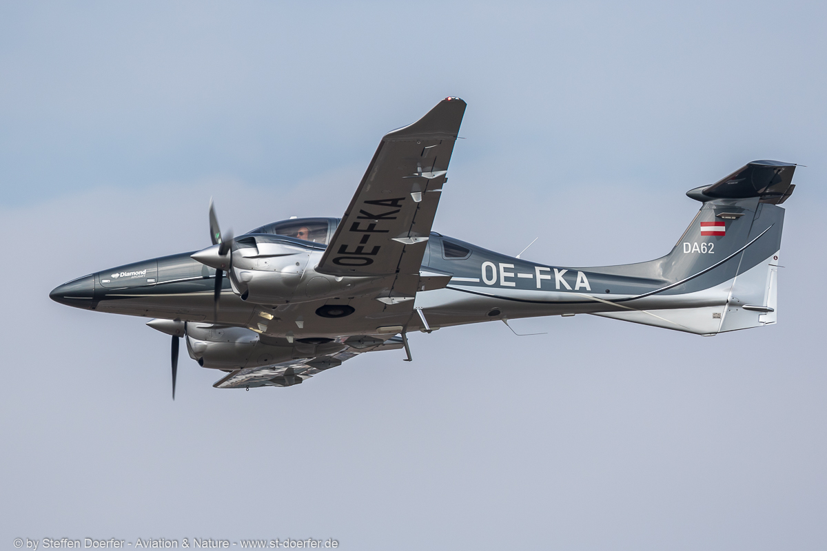 380JH3A3569